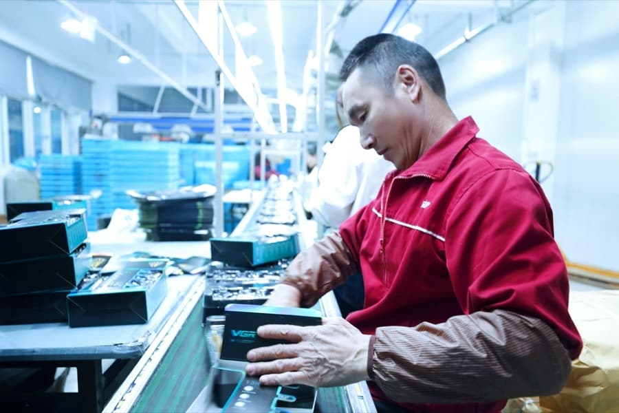 Packaging line supporting product fulfillment
